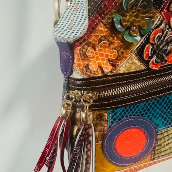 Non Branded Color Flower/Circle Patterned Crossbody Purse - NEW! - Picture 5 of 16